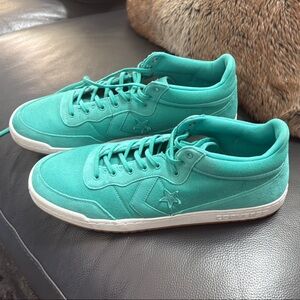 Converse Green and White Sneakers Suede Low-Top